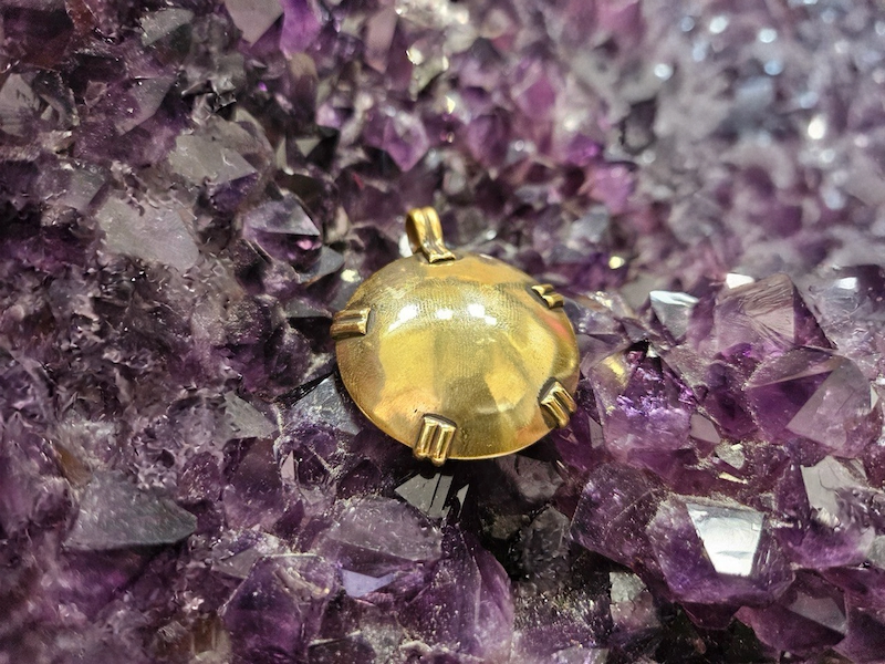 EMF-blocker BioElectric Shield on quartz crystals